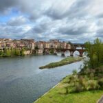 Albi avec les Crocodiles Jaunes Vue sur le tarn